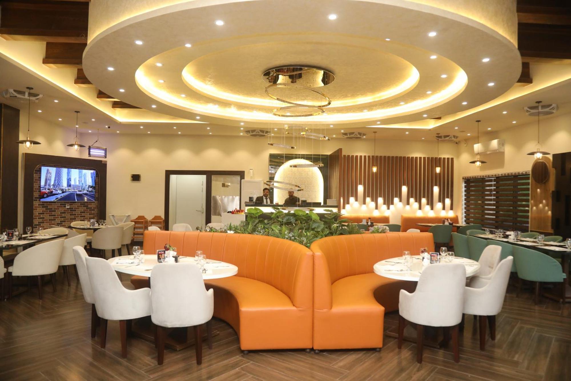 Swarg Hotel Sahiwal ภายนอก รูปภาพ